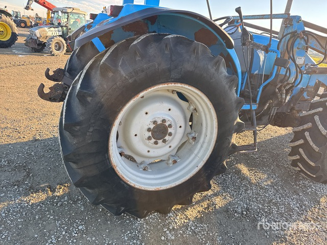 2010 Landini Powerfarm 95 4WD Tractor - Traktor: 4 kép. 2010 Landini Powerfarm 95 4WD Tractor - Traktor: 4 kép.