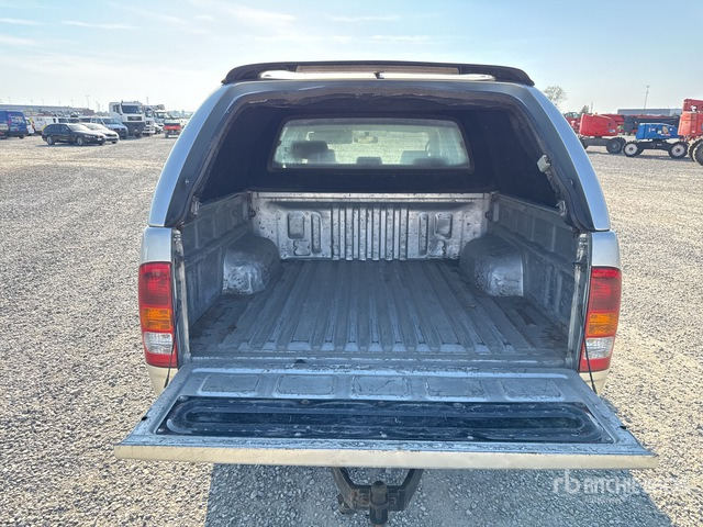 2010 Toyota Hylux 4x4 Crew Cab Pickup - Pickup: 5 kép. 2010 Toyota Hylux 4x4 Crew Cab Pickup - Pickup: 5 kép.