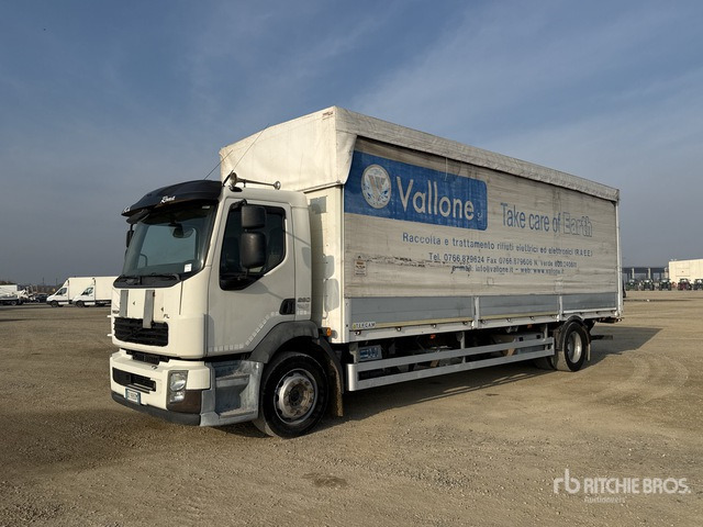 2010 Volvo FL290 4x2 Curtain Side Truck - Ponyvás teherautó: 2 kép. 2010 Volvo FL290 4x2 Curtain Side Truck - Ponyvás teherautó: 2 kép.