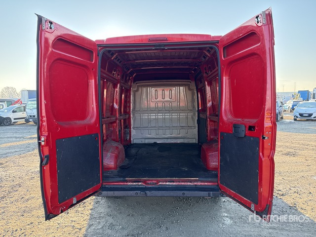 2011 Fiat Ducato Van Truck - Dobozos felépítményű teherautó: 5 kép. 2011 Fiat Ducato Van Truck - Dobozos felépítményű teherautó: 5 kép.