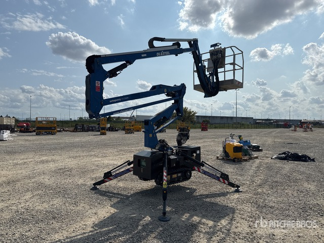 2014 Oil & Steel Octopussy 14-12 Twin Crawler Articulating Boom Lift - Gumilánctalpas személyemelő: 3 kép. 2014 Oil & Steel Octopussy 14-12 Twin Crawler Articulating Boom Lift - Gumilánctalpas személyemelő: 3 kép.