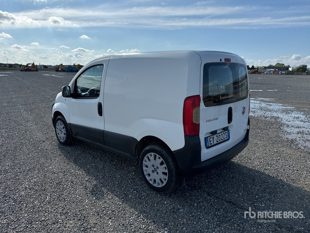 2015 Fiat Fiorino Autocarro furgonato - Kis furgon: 3 kép. 2015 Fiat Fiorino Autocarro furgonato - Kis furgon: 3 kép.