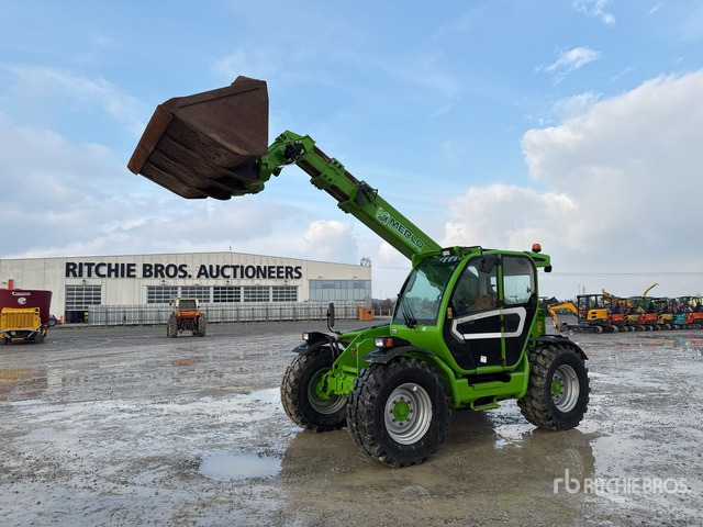 2015 Merlo TF 38.10-156 Telehandler - Teleszkópos rakodó: 1 kép. 2015 Merlo TF 38.10-156 Telehandler - Teleszkópos rakodó: 1 kép.