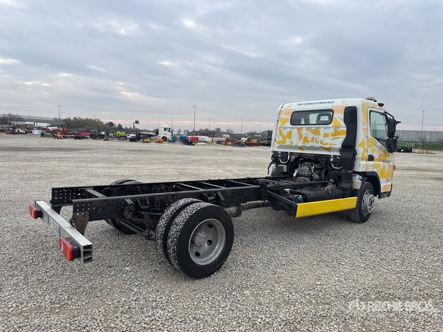 2015 Mitsubishi Fuso Canter 7C18 4x2 Cab and Chassis - Alvaz teherautó: 4 kép. 2015 Mitsubishi Fuso Canter 7C18 4x2 Cab and Chassis - Alvaz teherautó: 4 kép.