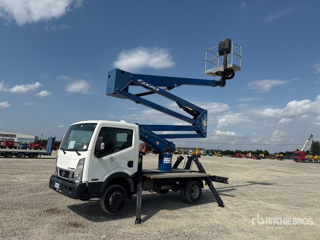 2015 Nissan Cabstar 35.12 2015 Socage DA320 20 m on Bucket Truck - Emelőkosaras teherautó: 1 kép. 2015 Nissan Cabstar 35.12 2015 Socage DA320 20 m on Bucket Truck - Emelőkosaras teherautó: 1 kép.
