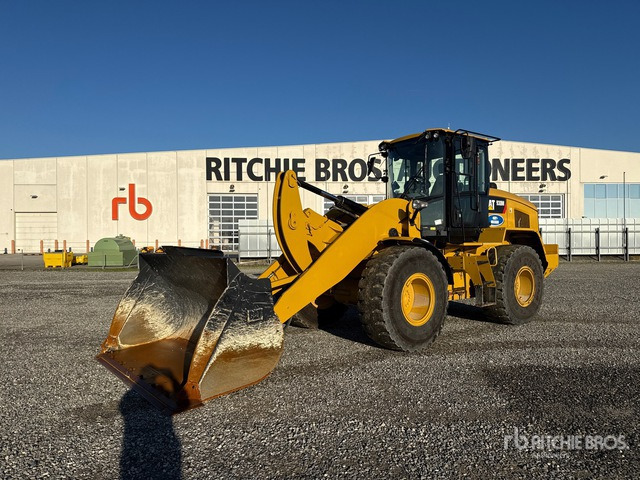2016 Cat 930M Wheel Loader - Gumikerekes homlokrakodó: 2 kép. 2016 Cat 930M Wheel Loader - Gumikerekes homlokrakodó: 2 kép.