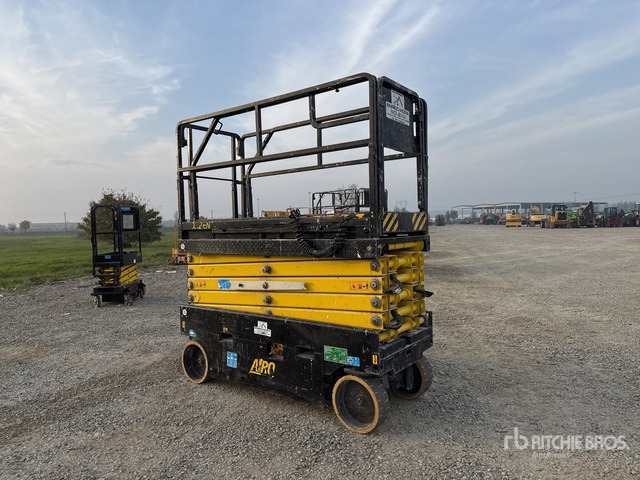 2017 Airo X12EN Electric (Inoperable) Scissor Lift - Ollós emelő: 2 kép. 2017 Airo X12EN Electric (Inoperable) Scissor Lift - Ollós emelő: 2 kép.