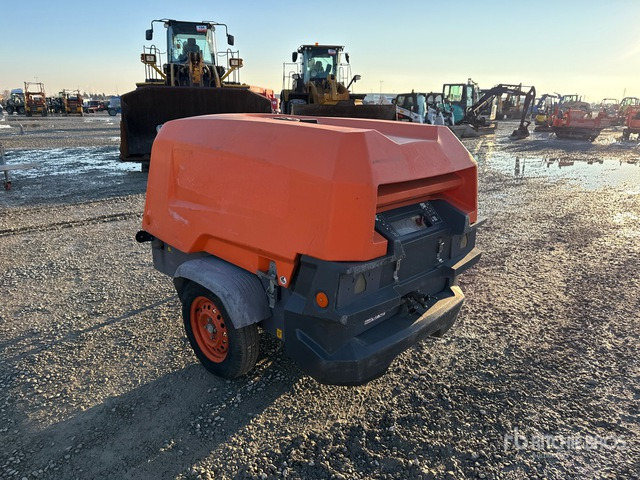 2017 Atlas Copco XAS58 Air Compressor - Légkompresszor: 2 kép. 2017 Atlas Copco XAS58 Air Compressor - Légkompresszor: 2 kép.