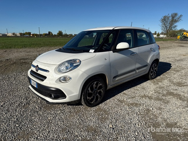 2017 Fiat 500L Automobile - Autó: 3 kép. 2017 Fiat 500L Automobile - Autó: 3 kép.