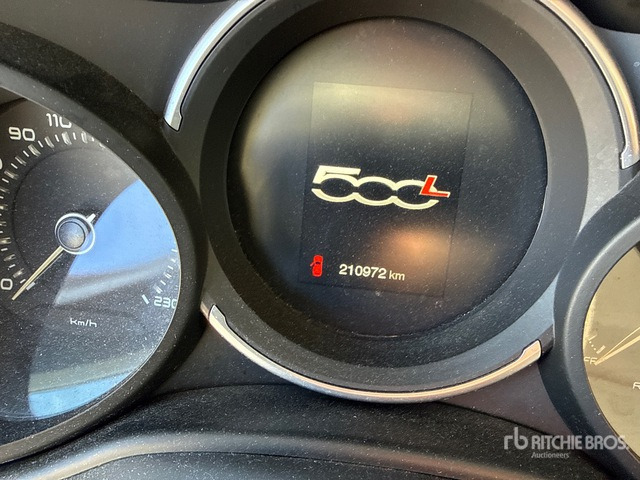 2017 Fiat 500L Automobile - Autó: 1 kép. 2017 Fiat 500L Automobile - Autó: 1 kép.