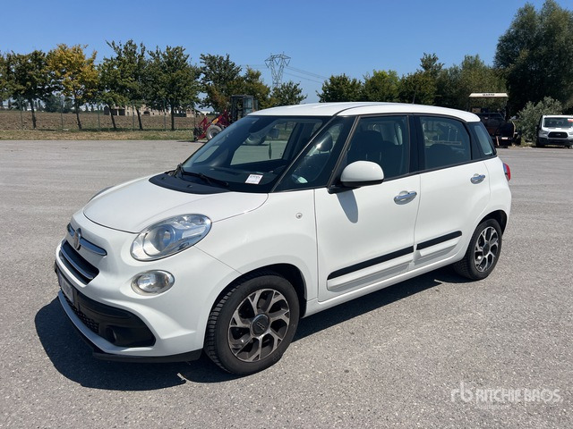2017 Fiat 500L Autovettura - Autó: 2 kép. 2017 Fiat 500L Autovettura - Autó: 2 kép.