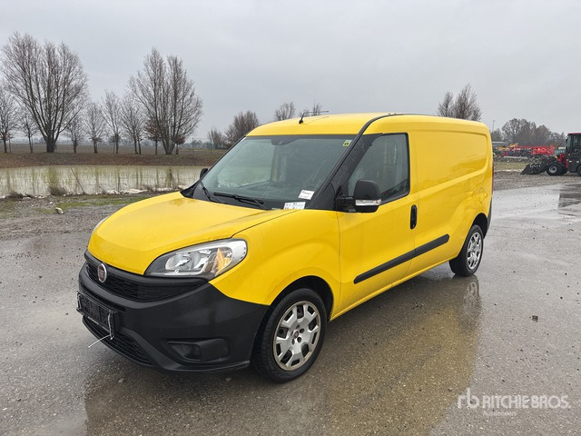 2017 Fiat Doblo Van Truck - Dobozos felépítményű teherautó: 1 kép. 2017 Fiat Doblo Van Truck - Dobozos felépítményű teherautó: 1 kép.