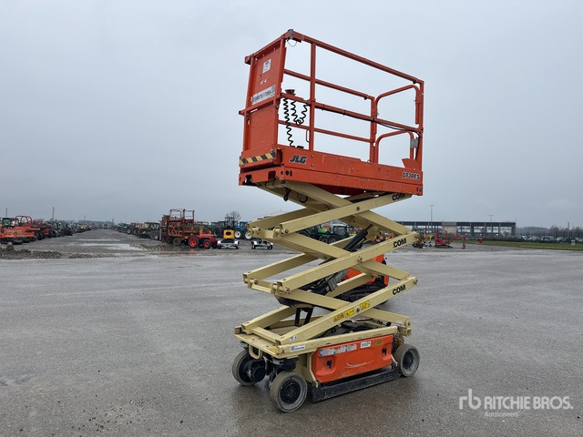 2017 JLG 1930 ES Electric Scissor Lift - Ollós emelő: 1 kép. 2017 JLG 1930 ES Electric Scissor Lift - Ollós emelő: 1 kép.