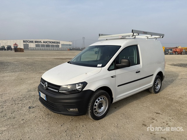 2017 Volkswagen Caddy Van Truck - Dobozos felépítményű teherautó: 2 kép. 2017 Volkswagen Caddy Van Truck - Dobozos felépítményű teherautó: 2 kép.