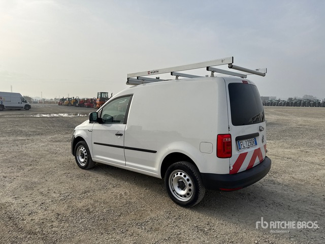 2017 Volkswagen Caddy Van Truck - Dobozos felépítményű teherautó: 3 kép. 2017 Volkswagen Caddy Van Truck - Dobozos felépítményű teherautó: 3 kép.