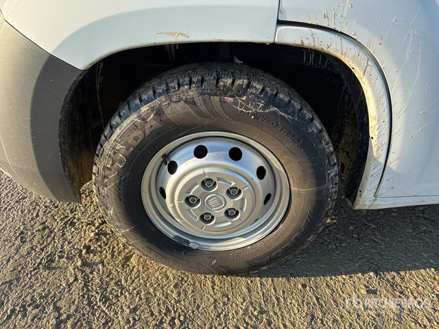 2018 Fiat Ducato MAXI 35 XLH3 2.3 MJT 130CV 6M Van Truck - Dobozos felépítményű teherautó: 5 kép. 2018 Fiat Ducato MAXI 35 XLH3 2.3 MJT 130CV 6M Van Truck - Dobozos felépítményű teherautó: 5 kép.