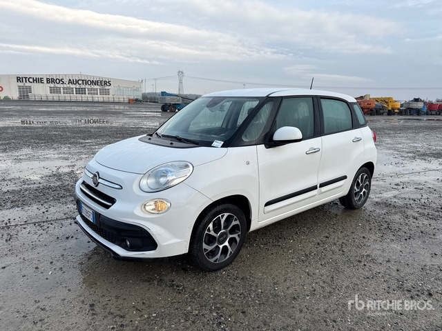 2019 Fiat 500L Automobile - Autó: 2 kép. 2019 Fiat 500L Automobile - Autó: 2 kép.