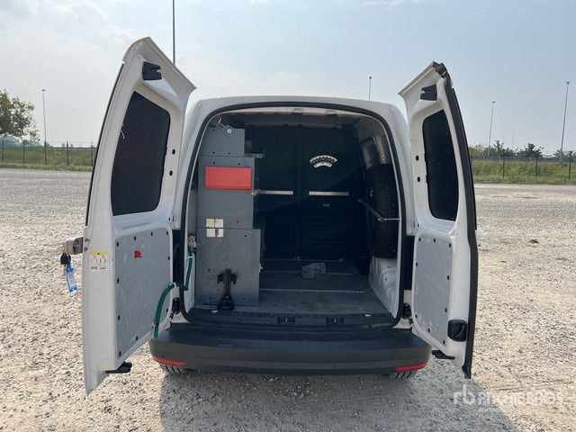 2019 Volkswagen Caddy 2.0 TDI 122CV 4MOTION BUSINESS Van Truck - Kis furgon: 5 kép. 2019 Volkswagen Caddy 2.0 TDI 122CV 4MOTION BUSINESS Van Truck - Kis furgon: 5 kép.