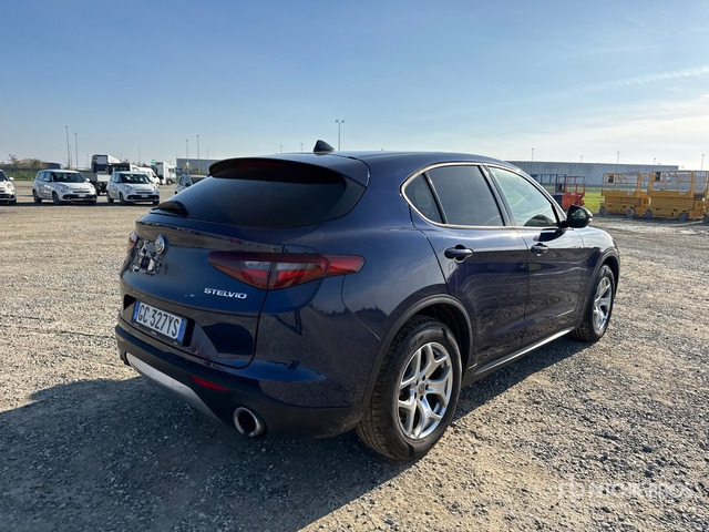2020 Alfa Romeo Stelvio 2.2 TURBO DIESEL 190CV AT8 Q4 B ... SUV - Terepjáró/ SUV: 3 kép. 2020 Alfa Romeo Stelvio 2.2 TURBO DIESEL 190CV AT8 Q4 B ... SUV - Terepjáró/ SUV: 3 kép.