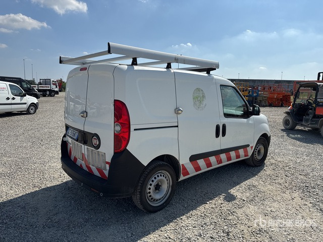 2020 Fiat Doblo Autocarro furgonato - Kis furgon: 4 kép. 2020 Fiat Doblo Autocarro furgonato - Kis furgon: 4 kép.