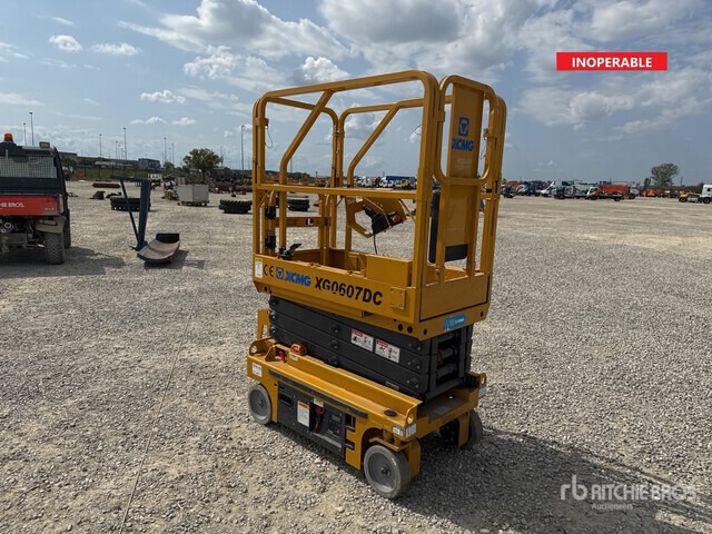 2022 XCMG XG0607DC (Inoperable) Scissor Lift - Ollós emelő: 2 kép. 2022 XCMG XG0607DC (Inoperable) Scissor Lift - Ollós emelő: 2 kép.
