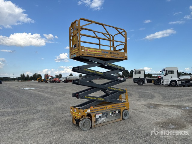 2022 XCMG XG1008AC Electric Scissor Lift - Ollós emelő: 2 kép. 2022 XCMG XG1008AC Electric Scissor Lift - Ollós emelő: 2 kép.