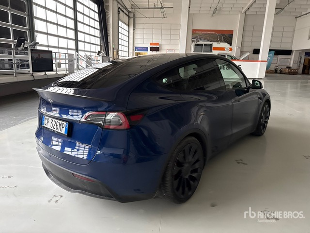 2023 Tesla PERFORMANCE DUAL MOTOR 4WD AUT Automobile - Autó: 3 kép. 2023 Tesla PERFORMANCE DUAL MOTOR 4WD AUT Automobile - Autó: 3 kép.