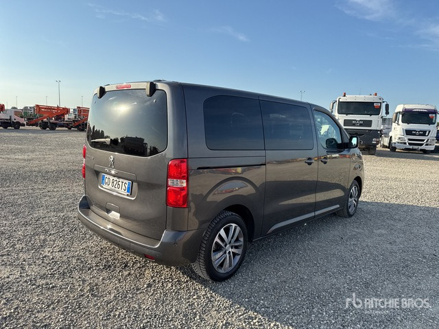 2024 Peugeot Traveller 8-Seat 2.0 BLUEHDI S&S Allure S ... Bus - Minibusz, Kisbusz: 4 kép. 2024 Peugeot Traveller 8-Seat 2.0 BLUEHDI S&S Allure S ... Bus - Minibusz, Kisbusz: 4 kép.