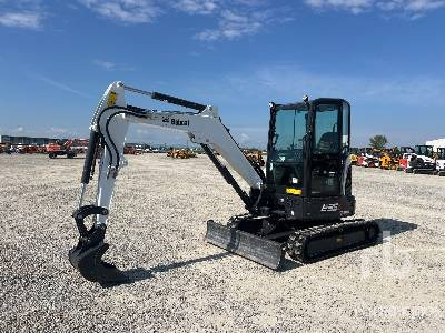 BOBCAT E35Z - Minikotró: 1 kép. BOBCAT E35Z - Minikotró: 1 kép.