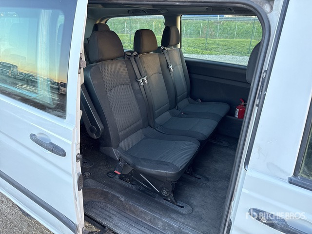 2012 Mercedes-Benz Vito Bus - Busz: 4 kép. 2012 Mercedes-Benz Vito Bus - Busz: 4 kép.