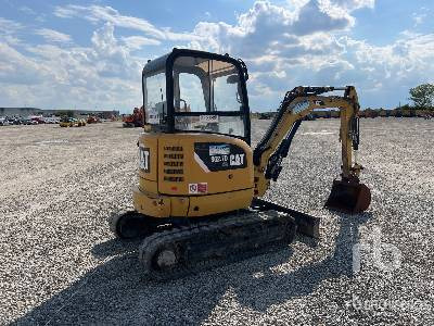 CAT 302.7DCR - Minikotró: 3 kép. CAT 302.7DCR - Minikotró: 3 kép.