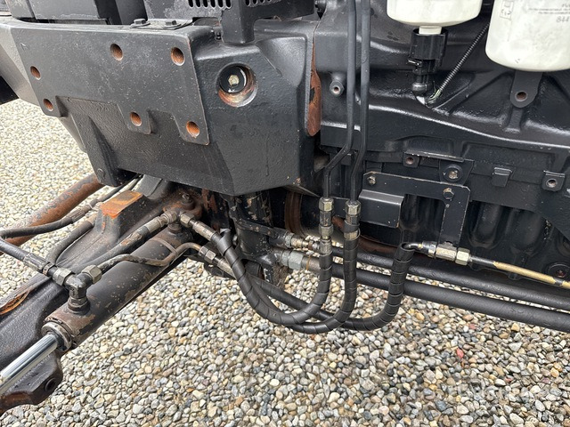 Case MXU110 Trattore agricolo 4RM - Traktor: 5 kép. Case MXU110 Trattore agricolo 4RM - Traktor: 5 kép.
