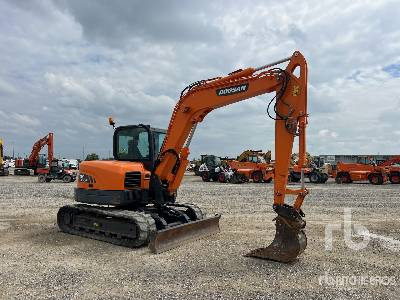 DOOSAN DX85R-3 - Lánctalpas kotró: 5 kép. DOOSAN DX85R-3 - Lánctalpas kotró: 5 kép.