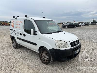 FIAT DOBLO - Autó: 4 kép. FIAT DOBLO - Autó: 4 kép.