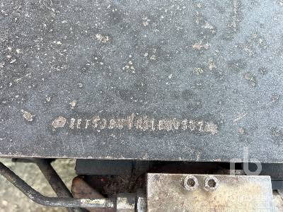 Gumikerekes kotró FIAT KOBELCO E145W: 6 kép.