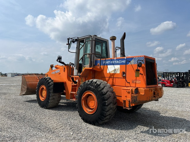 Fiat-Hitachi FR 160 Wheel Loader - Gumikerekes homlokrakodó: 4 kép. Fiat-Hitachi FR 160 Wheel Loader - Gumikerekes homlokrakodó: 4 kép.
