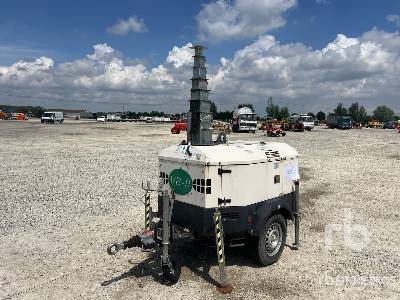 GENERAC VB9 (Inoperable) - Világító állvány: 2 kép. GENERAC VB9 (Inoperable) - Világító állvány: 2 kép.