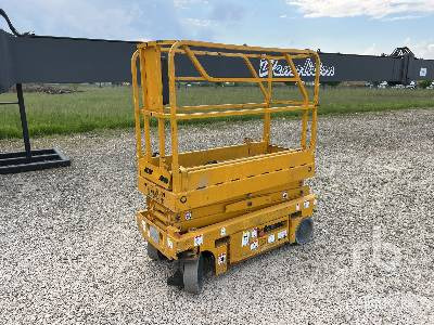 HAULOTTE OPTIMUM 8 Electric (Inoperable) - Ollós emelő: 2 kép. HAULOTTE OPTIMUM 8 Electric (Inoperable) - Ollós emelő: 2 kép.