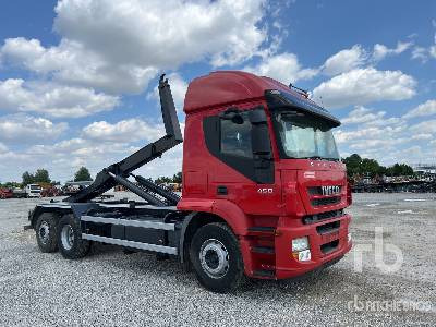 IVECO STRALIS 260S45 6x2 Sleeper - Horgos rakodó teherautó: 4 kép. IVECO STRALIS 260S45 6x2 Sleeper - Horgos rakodó teherautó: 4 kép.