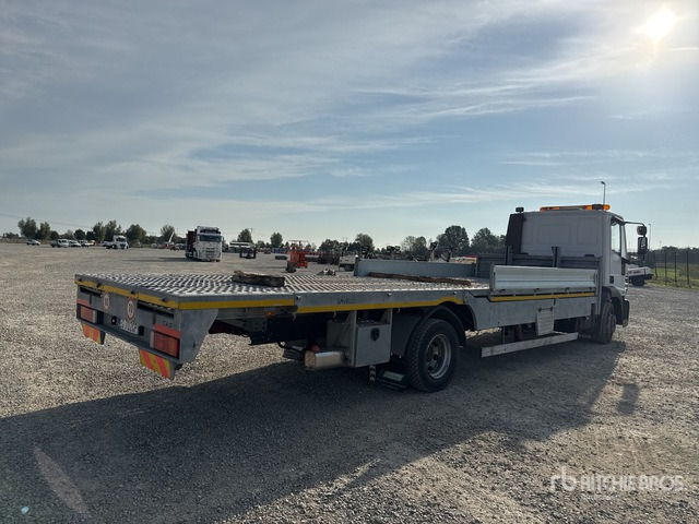 Iveco Eurocargo 120E18 Autocarro trasporto automobili - Vontató: 4 kép. Iveco Eurocargo 120E18 Autocarro trasporto automobili - Vontató: 4 kép.