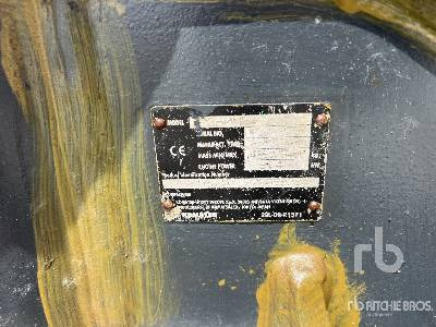 KOMATSU PC50MR-2 - Minikotró: 5 kép. KOMATSU PC50MR-2 - Minikotró: 5 kép.