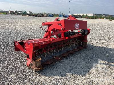 LELY 320FC - Fűkasza: 2 kép. LELY 320FC - Fűkasza: 2 kép.