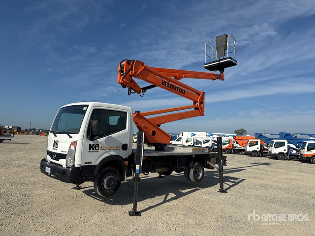 Nissan Cabstar 35.12 Piattaforma autocarrata - Emelőkosaras teherautó: 1 kép. Nissan Cabstar 35.12 Piattaforma autocarrata - Emelőkosaras teherautó: 1 kép.