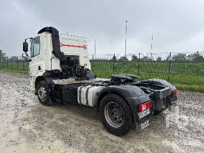 DAF CF 440 4x2 - Nyergesvontató: 2 kép. DAF CF 440 4x2 - Nyergesvontató: 2 kép.