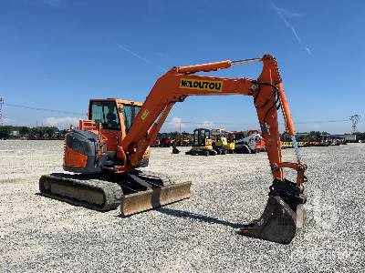 YANMAR VIO80 - Lánctalpas kotró: 4 kép. YANMAR VIO80 - Lánctalpas kotró: 4 kép.
