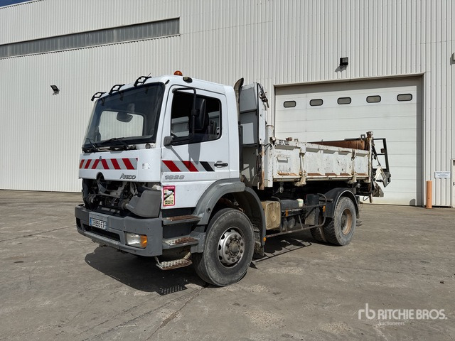 2002 Mercedes Atego 1828 4x2 Camion Benne S/A Dump Truck - Billenőplatós teherautó: 2 kép. 2002 Mercedes Atego 1828 4x2 Camion Benne S/A Dump Truck - Billenőplatós teherautó: 2 kép.