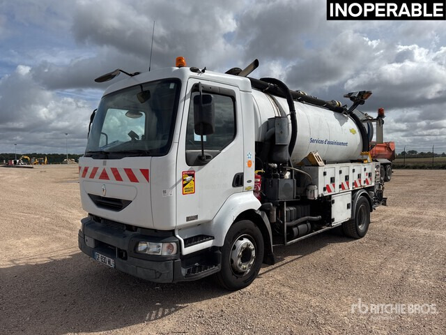2005 Renault Midlum 220 dCi 2005 Rivard Cleanfos 16T on 4x2 ... Vacuum Excavator Truck - Szippantós autó: 2 kép. 2005 Renault Midlum 220 dCi 2005 Rivard Cleanfos 16T on 4x2 ... Vacuum Excavator Truck - Szippantós autó: 2 kép.