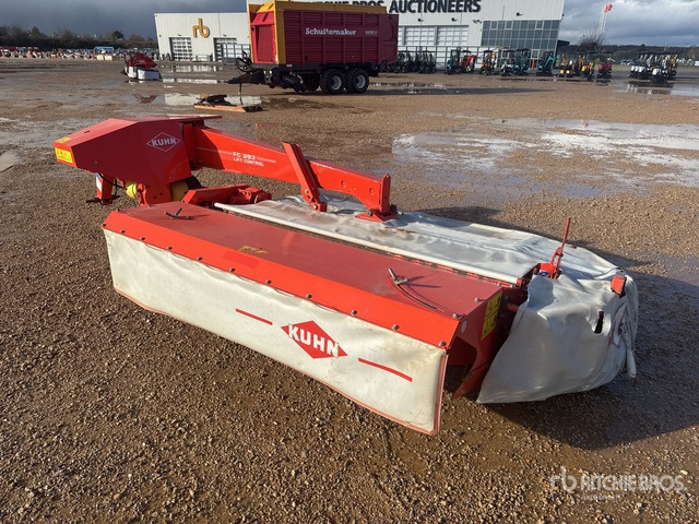 2006 Kuhn FC283 Lift Control 2800 mm 3-Point Hitch Faucheuse ... Mower Conditioner - Fűkasza: 2 kép. 2006 Kuhn FC283 Lift Control 2800 mm 3-Point Hitch Faucheuse ... Mower Conditioner - Fűkasza: 2 kép.