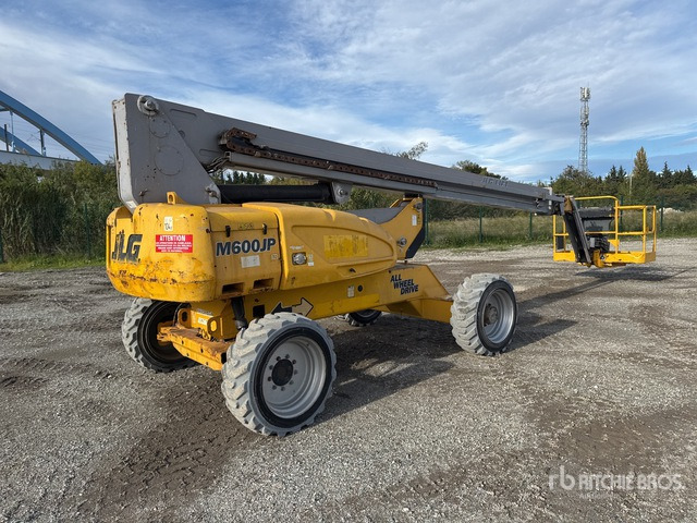 2007 JLG M600JP Nacelle Articulee Electrique El ... Articulating Boom Lift - Személyemelő: 1 kép. 2007 JLG M600JP Nacelle Articulee Electrique El ... Articulating Boom Lift - Személyemelő: 1 kép.