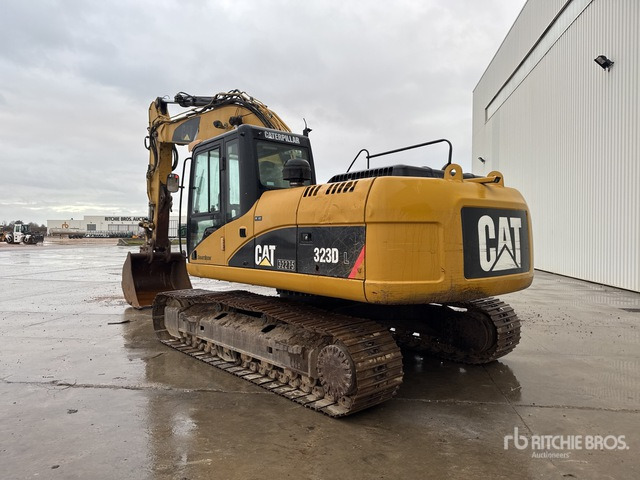 2008 Cat 323 DL Pelle Sur Chenilles Tracked Excavator - Lánctalpas kotró: 2 kép. 2008 Cat 323 DL Pelle Sur Chenilles Tracked Excavator - Lánctalpas kotró: 2 kép.
